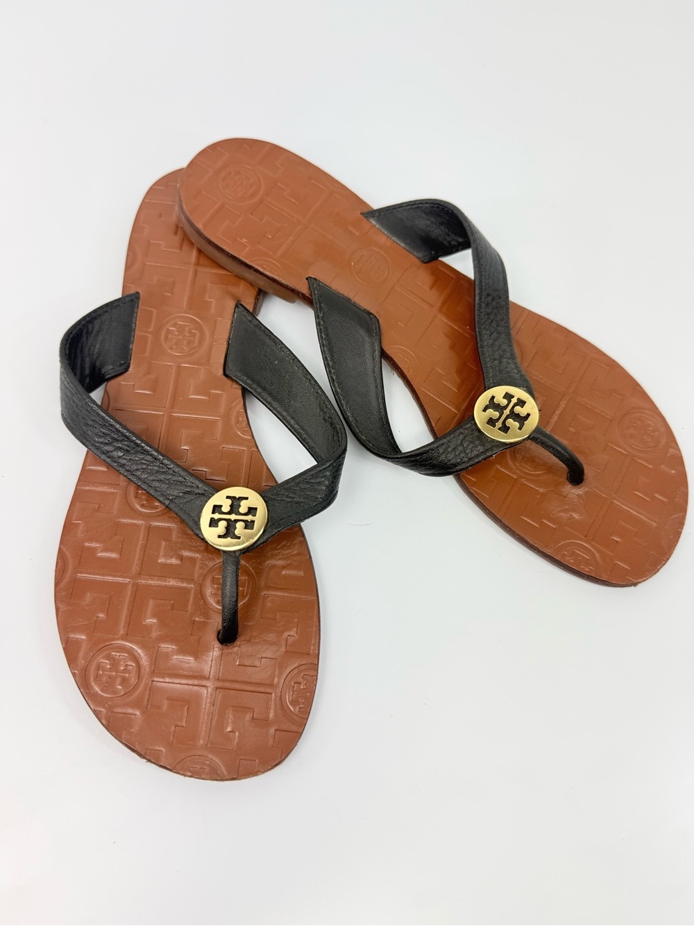 Tory Burch Brown Black Leather Thong Toe Flip Flop Sandals with Gold Logo Plate